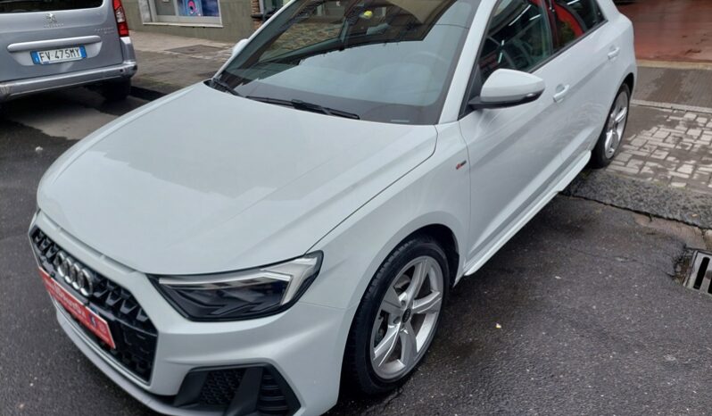 
								Audi A1 SPB 30 1.0 TFSI 116 CV S tronic line edition full									