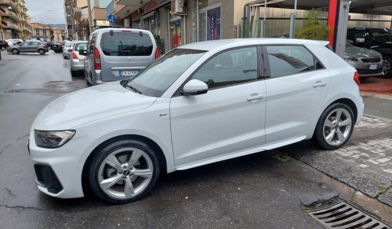
								Audi A1 SPB 30 1.0 TFSI 116 CV S tronic line edition full									
