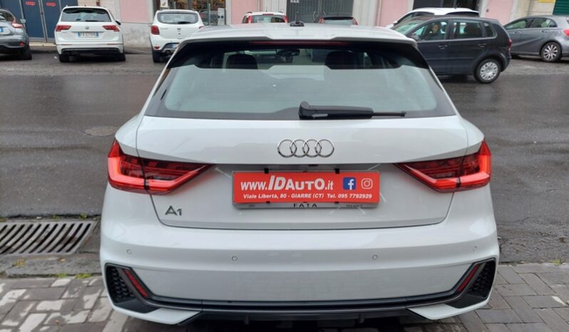 
								Audi A1 SPB 30 1.0 TFSI 116 CV S tronic line edition full									