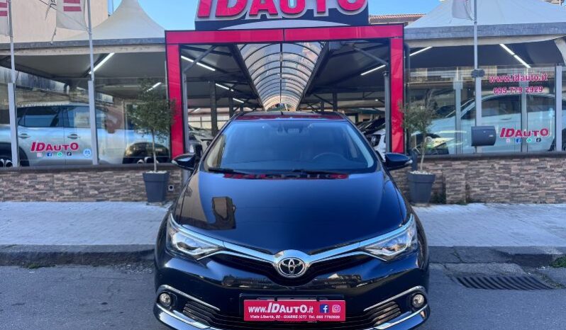 
								Toyota Auris 1.6 D-4D 112 CV Lounge full									