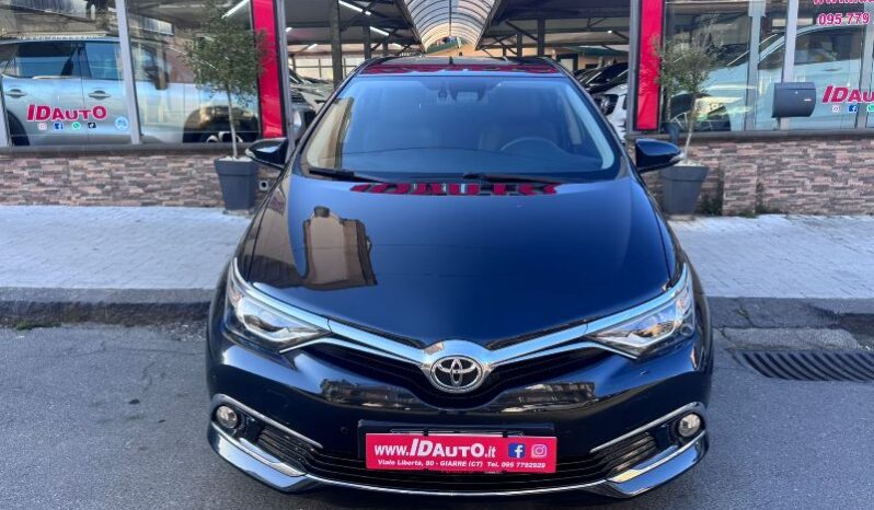 
								Toyota Auris 1.6 D-4D 112 CV Lounge full									