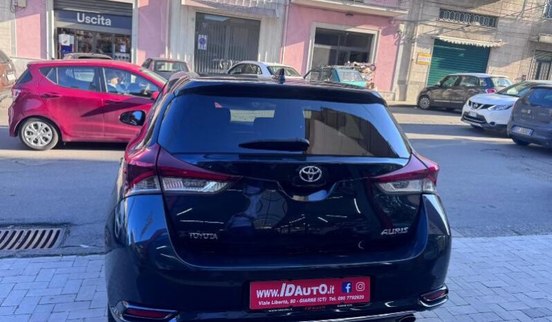 
								Toyota Auris 1.6 D-4D 112 CV Lounge full									