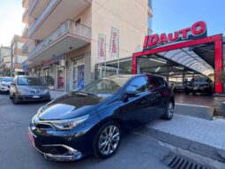 
										Toyota Auris 1.6 D-4D 112 CV Lounge full									