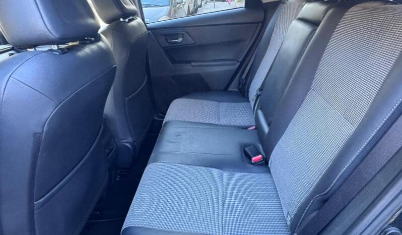 
								Toyota Auris 1.6 D-4D 112 CV Lounge full									