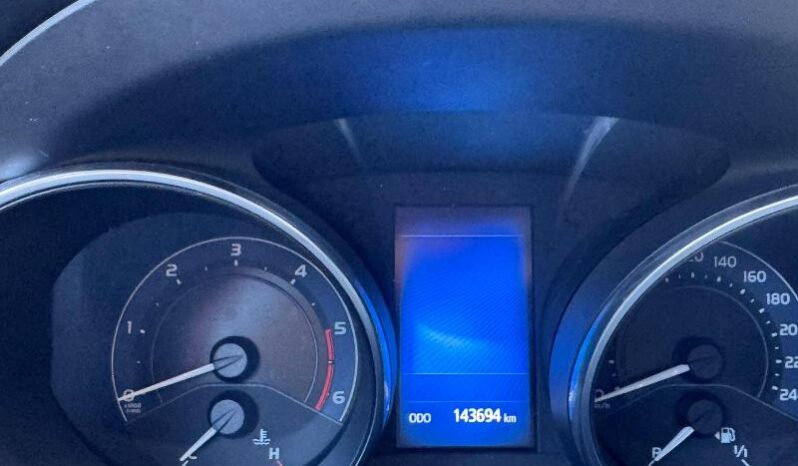 
								Toyota Auris 1.6 D-4D 112 CV Lounge full									