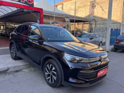 
										Volkswagen Tiguan 2.0 TDI 150 CV SCR DSG Life full									