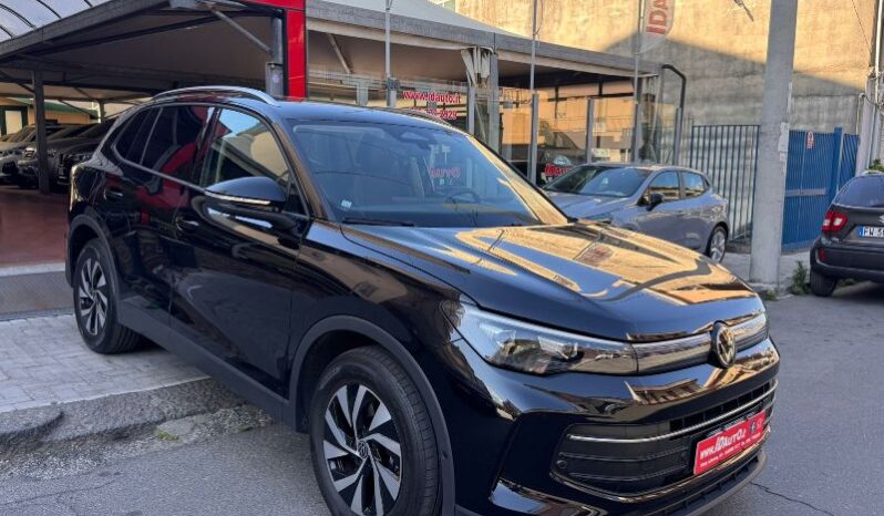 
								Volkswagen Tiguan 2.0 TDI 150 CV SCR DSG Life full									