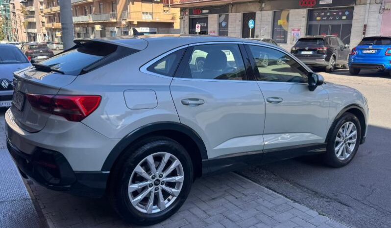 
								Audi Q3 SPB 35 2.0 TDI 150 CV S tronic full									