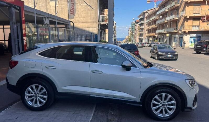 
								Audi Q3 SPB 35 2.0 TDI 150 CV S tronic full									