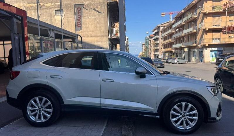 
								Audi Q3 SPB 35 2.0 TDI 150 CV S tronic full									