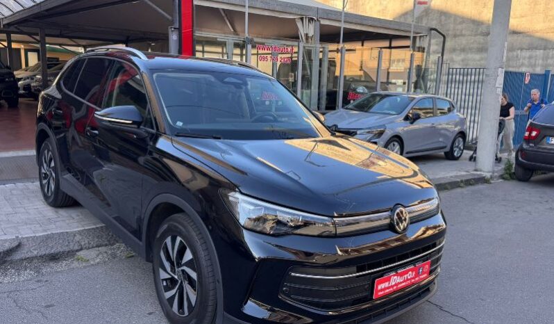 
								Volkswagen Tiguan 2.0 TDI 150 CV SCR DSG Life full									
