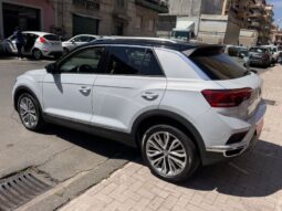 
										Volkswagen T-Roc 1.5 TSI 150 CV ACT Advanced BlueMotion Technology full									