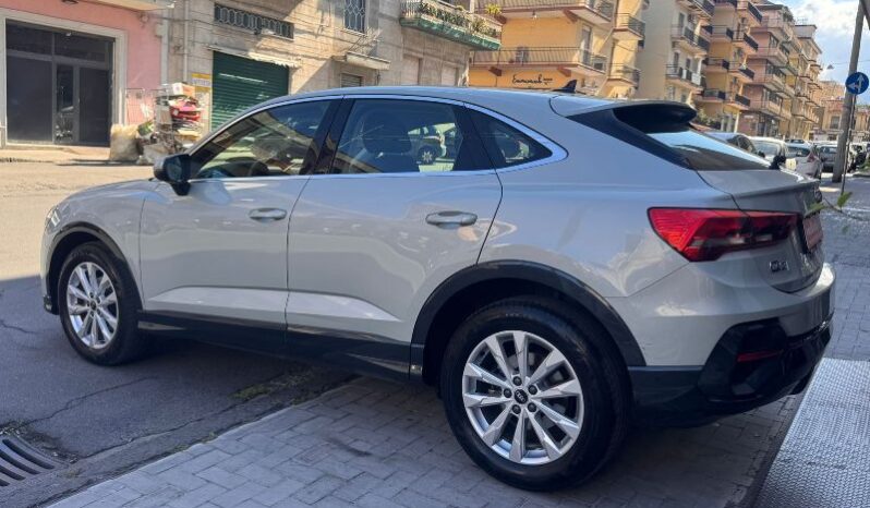 
								Audi Q3 SPB 35 2.0 TDI 150 CV S tronic full									