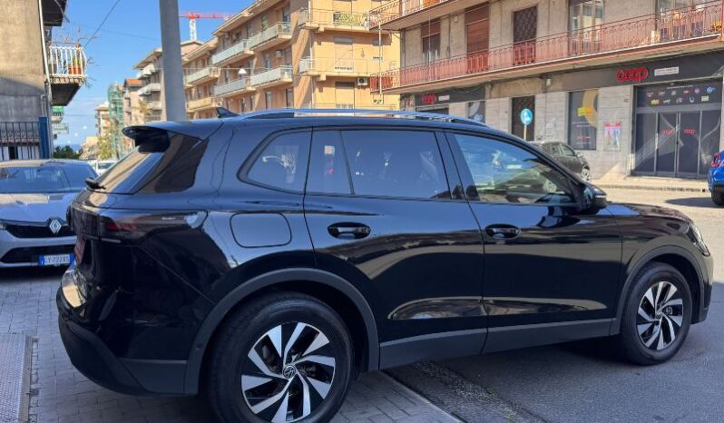 
								Volkswagen Tiguan 2.0 TDI 150 CV SCR DSG Life full									