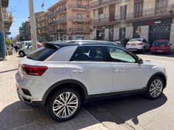 
										Volkswagen T-Roc 1.5 TSI 150 CV ACT Advanced BlueMotion Technology full									
