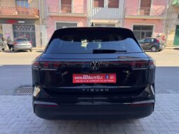 
										Volkswagen Tiguan 2.0 TDI 150 CV SCR DSG Life full									
