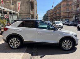 
										Volkswagen T-Roc 1.5 TSI 150 CV ACT Advanced BlueMotion Technology full									