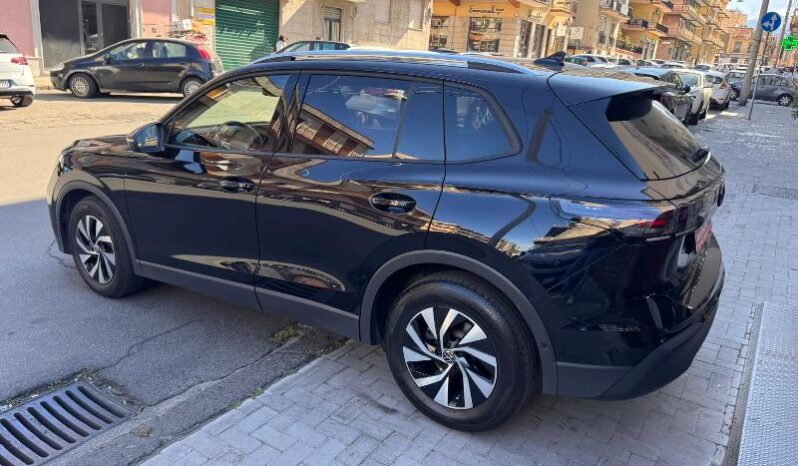 
								Volkswagen Tiguan 2.0 TDI 150 CV SCR DSG Life full									