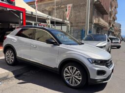 
										Volkswagen T-Roc 1.5 TSI 150 CV ACT Advanced BlueMotion Technology full									