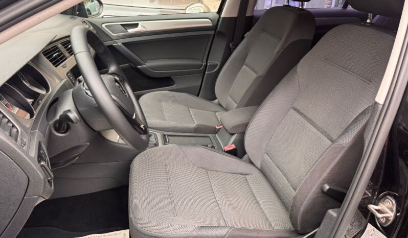
								Volkswagen Golf 1.6 TDI 110 CV 5p. Executive BlueMotion Technology full									