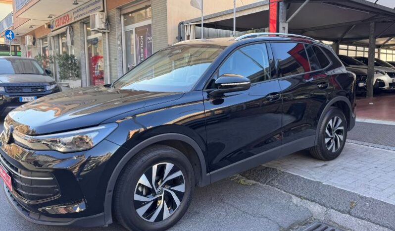 
								Volkswagen Tiguan 2.0 TDI 150 CV SCR DSG Life full									