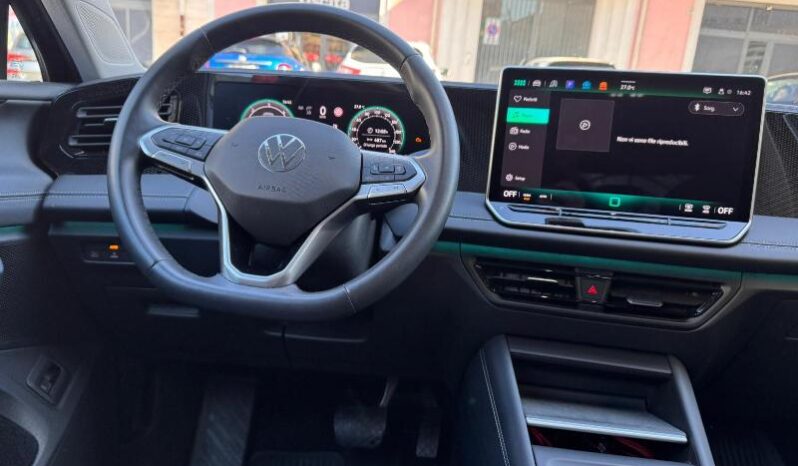 
								Volkswagen Tiguan 2.0 TDI 150 CV SCR DSG Life full									