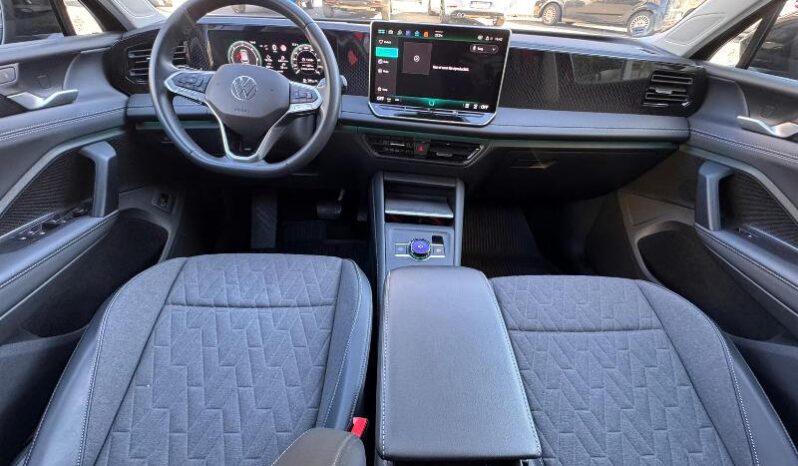 
								Volkswagen Tiguan 2.0 TDI 150 CV SCR DSG Life full									