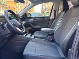 
										Volkswagen Tiguan 2.0 TDI 150 CV SCR DSG Life full									