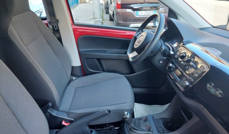 
								Volkswagen up! 1.0 benzina 75 CV 5p. take up! full									