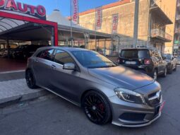 
										Mercedes-benz A 200 CDI 2.2 diesel 136 CV Dark Night Edition full									
