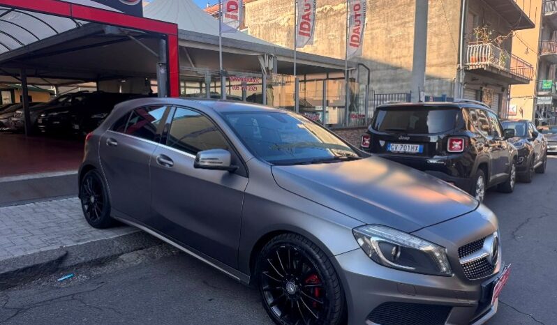 
								Mercedes-benz A 200 CDI 2.2 diesel 136 CV Dark Night Edition full									