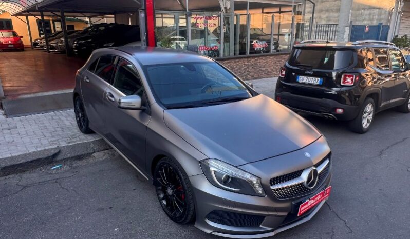 
								Mercedes-benz A 200 CDI 2.2 diesel 136 CV Dark Night Edition full									