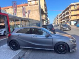 
										Mercedes-benz A 200 CDI 2.2 diesel 136 CV Dark Night Edition full									