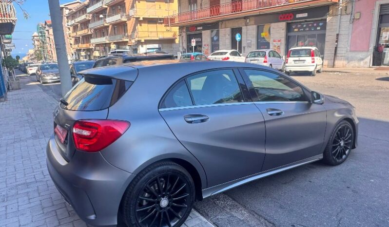 
								Mercedes-benz A 200 CDI 2.2 diesel 136 CV Dark Night Edition full									