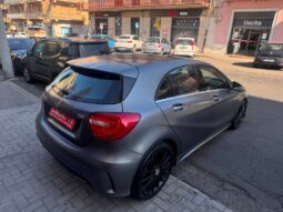 
										Mercedes-benz A 200 CDI 2.2 diesel 136 CV Dark Night Edition full									