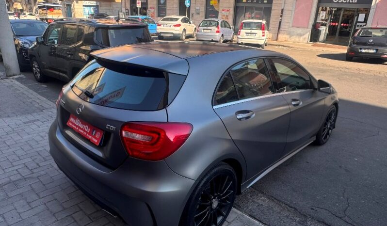 
								Mercedes-benz A 200 CDI 2.2 diesel 136 CV Dark Night Edition full									