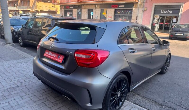 
								Mercedes-benz A 200 CDI 2.2 diesel 136 CV Dark Night Edition full									