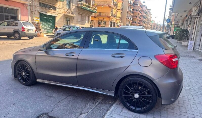 
								Mercedes-benz A 200 CDI 2.2 diesel 136 CV Dark Night Edition full									