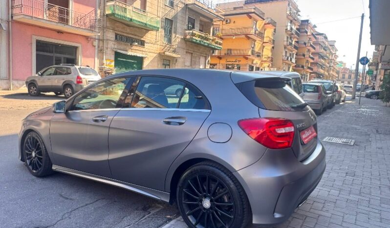 
								Mercedes-benz A 200 CDI 2.2 diesel 136 CV Dark Night Edition full									