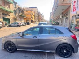 
										Mercedes-benz A 200 CDI 2.2 diesel 136 CV Dark Night Edition full									