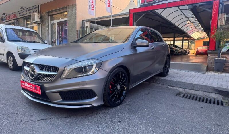 
								Mercedes-benz A 200 CDI 2.2 diesel 136 CV Dark Night Edition full									