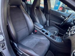
										Mercedes-benz A 200 CDI 2.2 diesel 136 CV Dark Night Edition full									