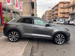 
										Volkswagen T-Roc 2.0 TDI SCR 150 CV DSG R-LINE full									