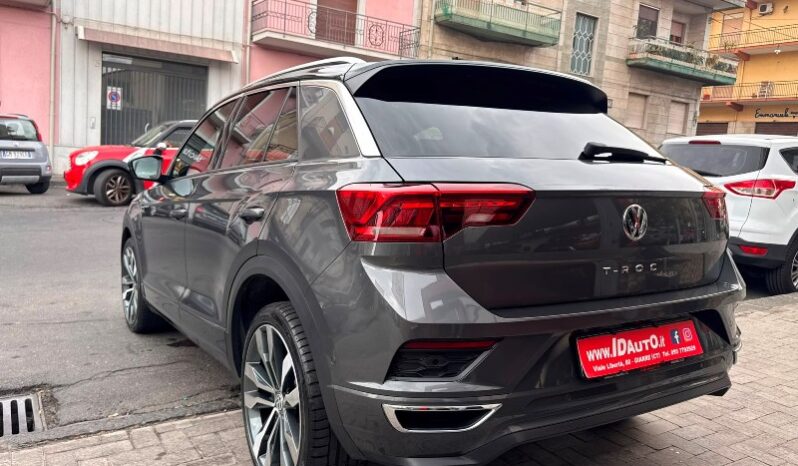 
								Volkswagen T-Roc 2.0 TDI SCR 150 CV DSG R-LINE full									