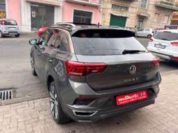 
										Volkswagen T-Roc 2.0 TDI SCR 150 CV DSG R-LINE full									