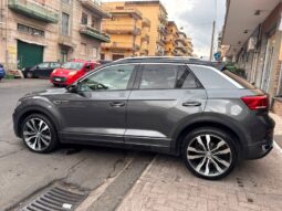 
										Volkswagen T-Roc 2.0 TDI SCR 150 CV DSG R-LINE full									