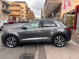 
										Volkswagen T-Roc 2.0 TDI SCR 150 CV DSG R-LINE full									