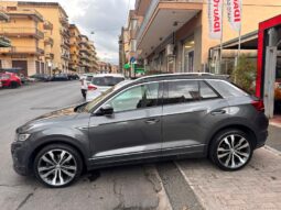 
										Volkswagen T-Roc 2.0 TDI SCR 150 CV DSG R-LINE full									
