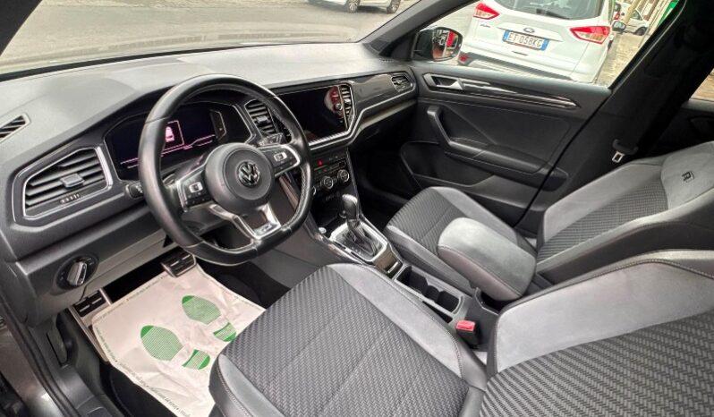 
								Volkswagen T-Roc 2.0 TDI SCR 150 CV DSG R-LINE full									