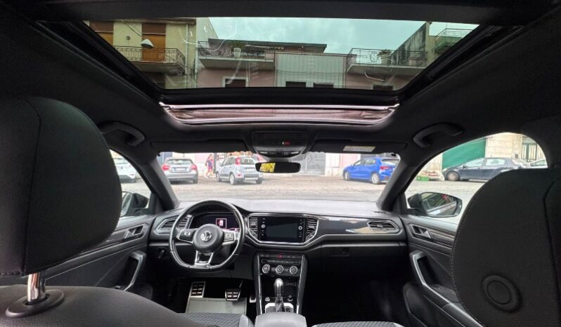 
								Volkswagen T-Roc 2.0 TDI SCR 150 CV DSG R-LINE full									